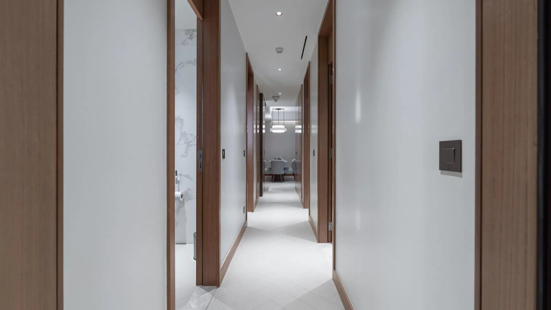 דובאי Spacious 3 Bedroom Apartment In Downtown With Burj Khalifa View איחוד האמירויות הערביות